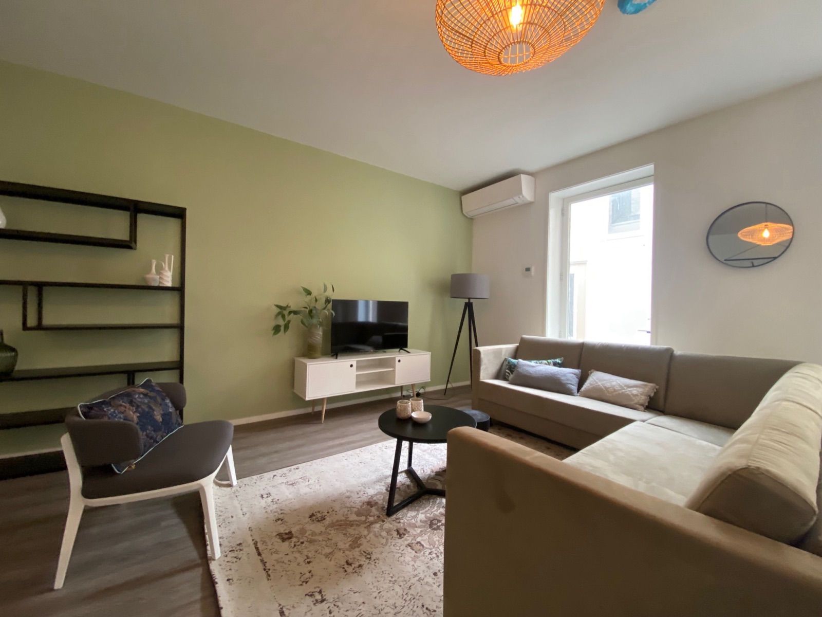 Furnished interior of Nieuwe Boteringestraat 23-B in Groningen 11