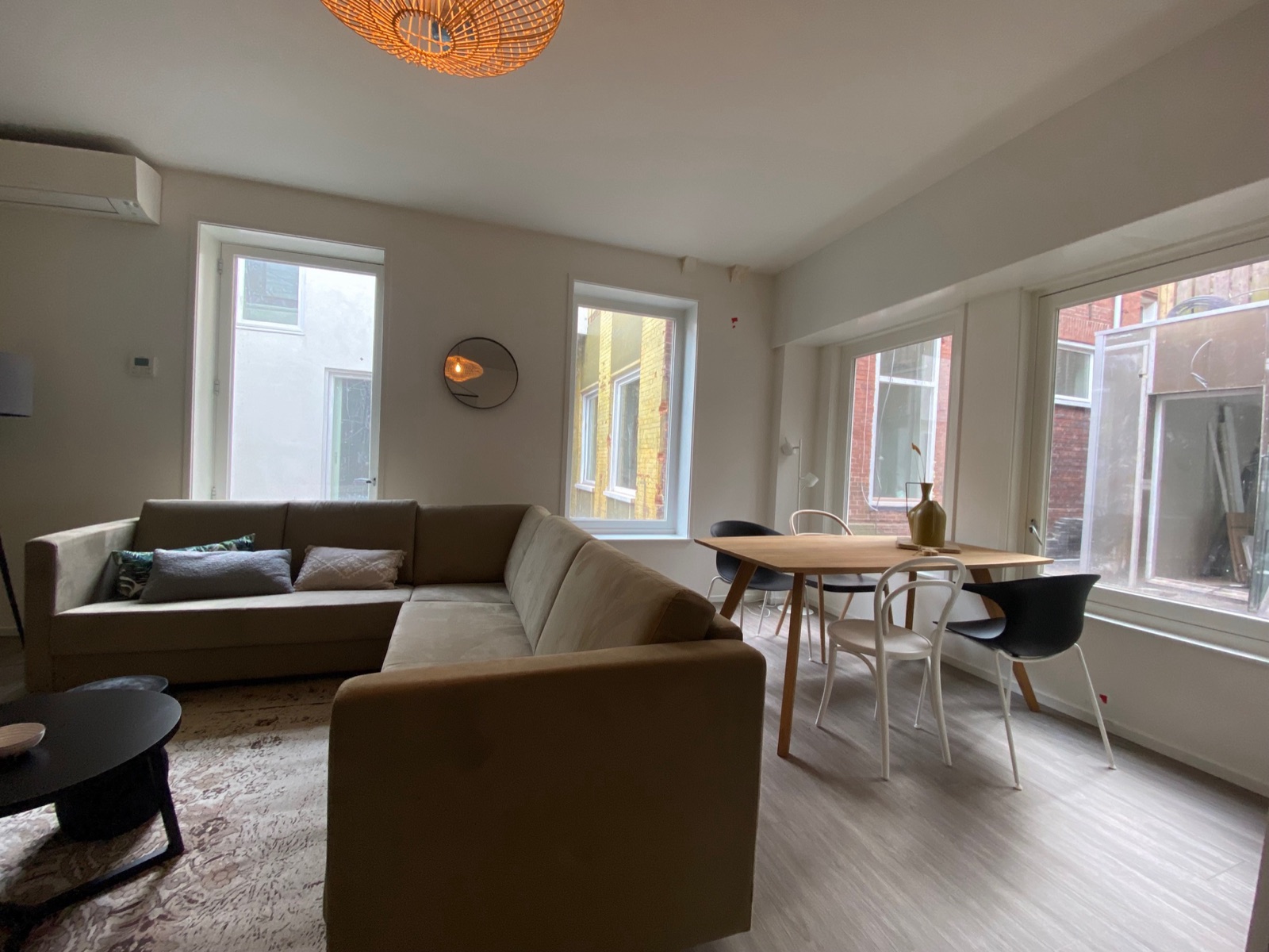 Furnished interior of Nieuwe Boteringestraat 23-B in Groningen 14